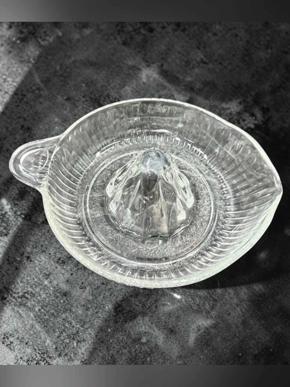 Glass Ribbed Citrus Juicer